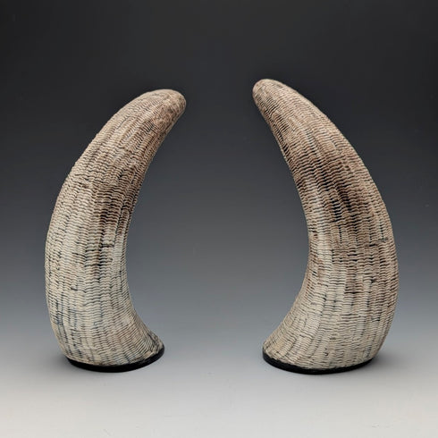 復古角鱗裝飾物一對小雕像